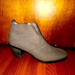 Eileen Fisher Booties size 9.5/10